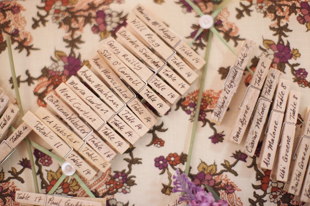 rustic wedding table plan pegs diy